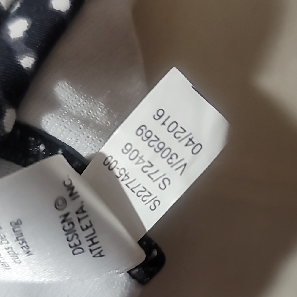 Athleta Sleeveless Swimwear Tankini Haltar Top Black White Vacation Resortwear - Picture 10 of 13